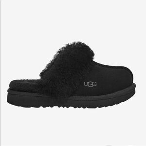 UGG Big Kids Cozy II Slippers Black